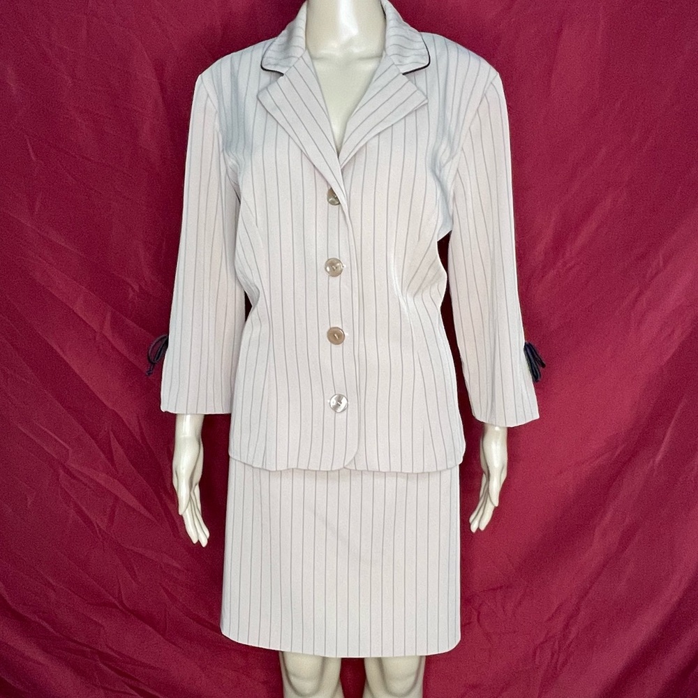 Vintage DBY Ltd. Beige Pinstripe Cropped Sleeve Blazer/Pencil Skirt Set Size 14